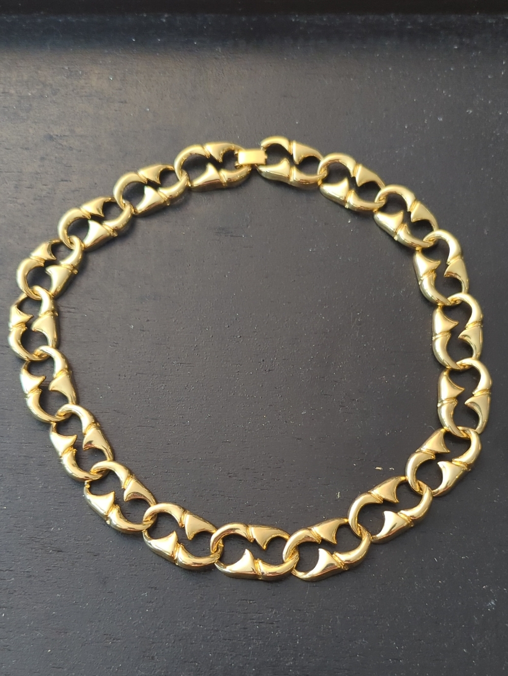 Vintage 90s Gold Plated Figure 8 Chain Necklace